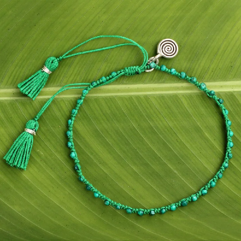 delicate gold bracelet for everyday wear -Handmade Silver 'Hypnotic Nature' Malachite Bracelet (Thailand)