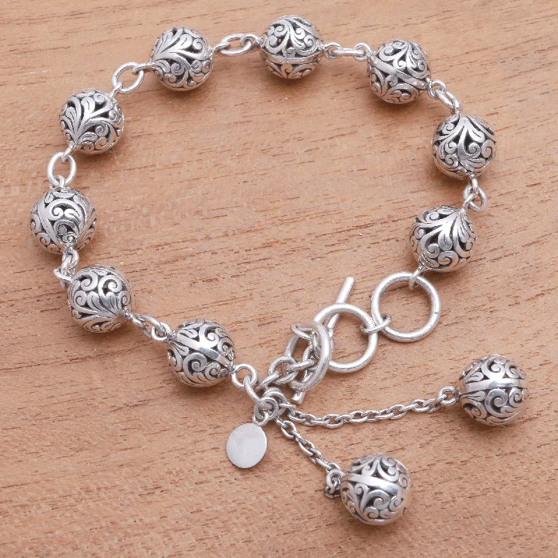 luxury bracelet for special occasions -Round Constellation Swirl Pattern Sterling Silver Link Bracelet from Java