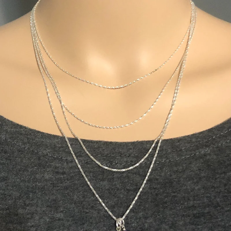 minimalist pendant necklace for women -Twisted box chain